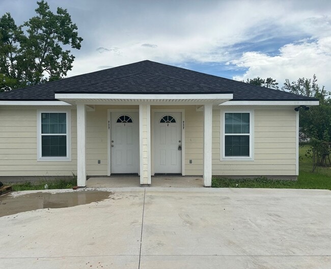 property at 717 Miller St