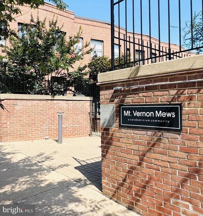 901 Stubblefield Ln in Baltimore, MD - Building Photo