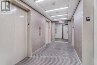510-2510 Curran Place in Mississauga, ON - Building Photo - Building Photo