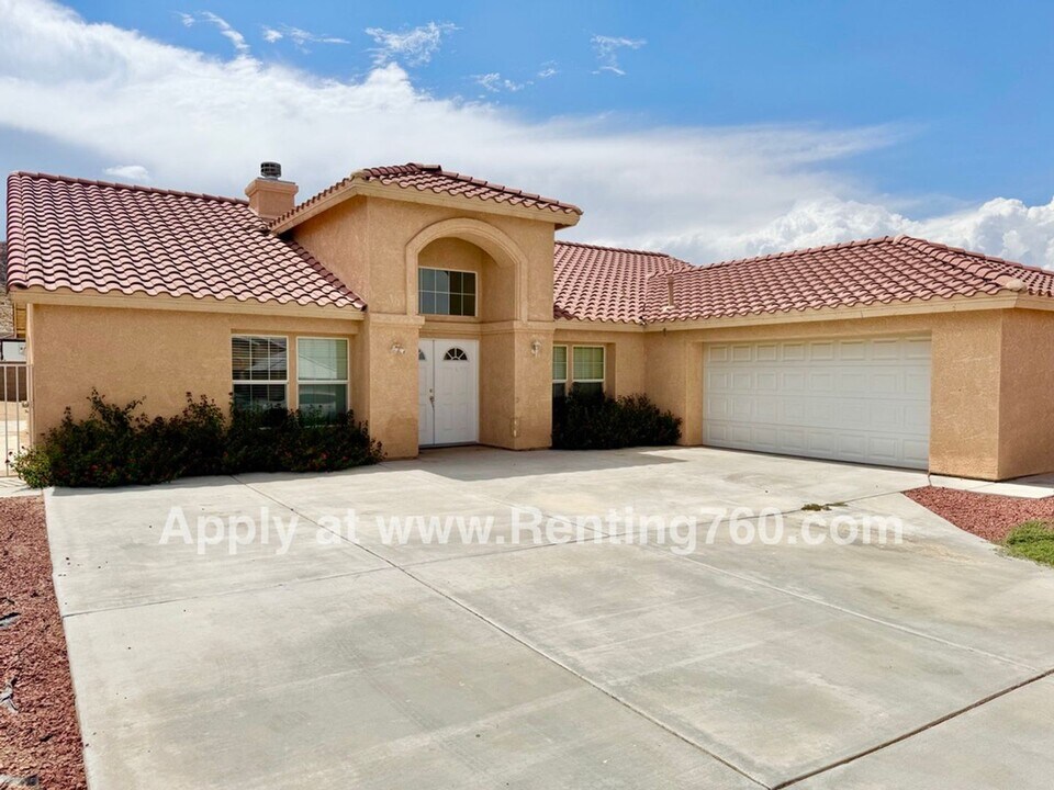 57177 Millstone Dr in Yucca Valley, CA - Building Photo