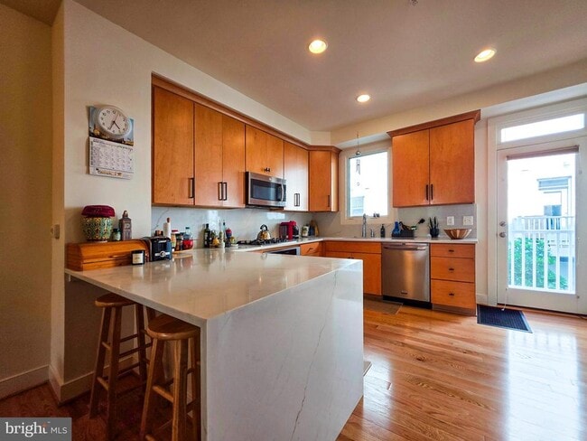 property at 729 N Alfred St