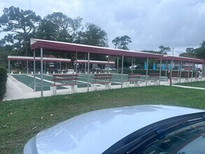 2600 SE Ocean Blvd in Stuart, FL - Building Photo - Building Photo