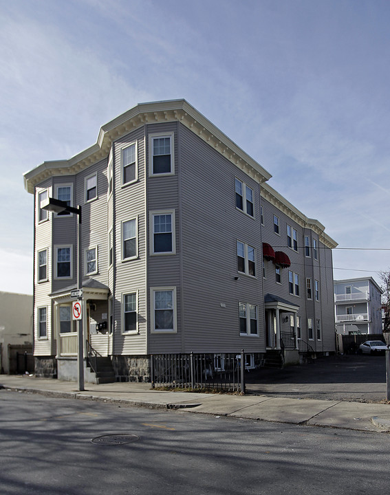 390 Geneva Ave in Boston, MA - Building Photo