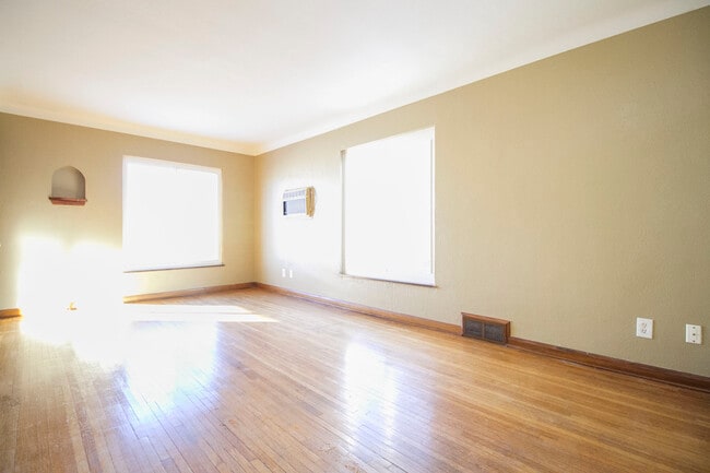 3941 Torrance Dr, Unit #4 in Toledo, OH - Building Photo - Building Photo