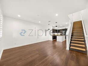 156 Hass Ln in La Habra, CA - Foto de edificio - Building Photo