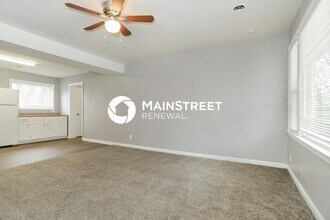 4938 Canterbury in Roeland Park, KS - Building Photo - Building Photo