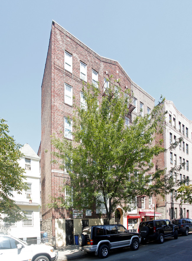 2885 Briggs Ave in Bronx, NY - Foto de edificio - Building Photo