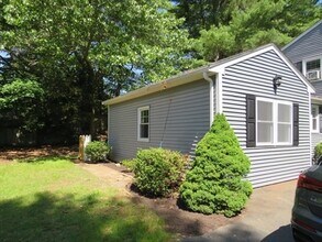 46 Kenney St in Canton, MA - Building Photo - Building Photo