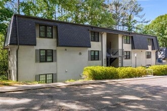 183 Triumph Dr NW in Atlanta, GA - Building Photo - Building Photo