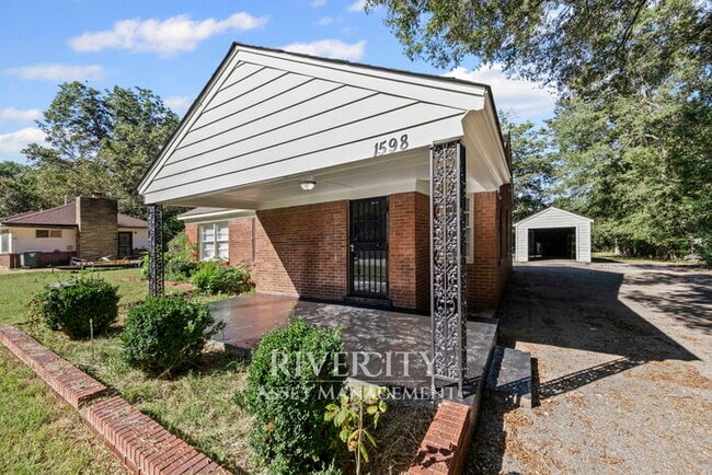 1598 Frayser Blvd in Memphis, TN - Building Photo - Building Photo
