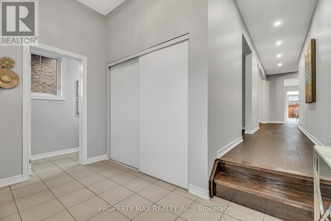 40 Britannia Ave E in Oshawa, ON - Building Photo - Building Photo