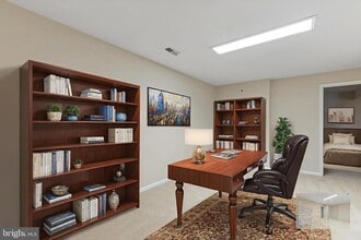 208 Bristol Downs Dr in Gaithersburg, MD - Building Photo - Building Photo