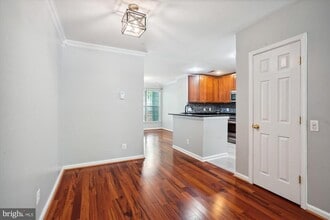 45478 Whistling Terrace in Sterling, VA - Building Photo - Building Photo