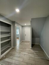 12 Meadow St, Unit 1 in Bayonne, NJ - Building Photo - Building Photo