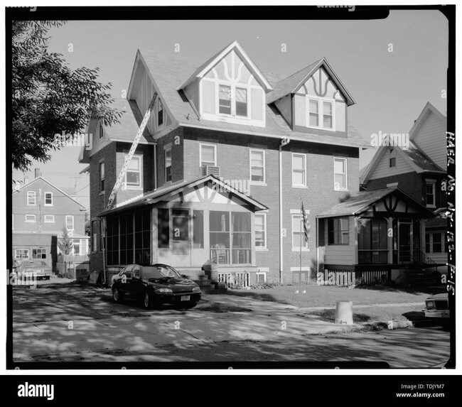 2215 Pennsylvania Ave, Unit Royal Oak