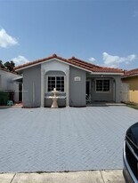 6500 W 25th Ln in Hialeah, FL - Building Photo