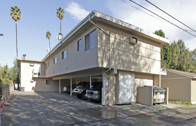 111 E 5th Ave in Escondido, CA - Building Photo - Building Photo