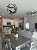 5649 Mentmore Dr in West Palm Beach, FL - Building Photo