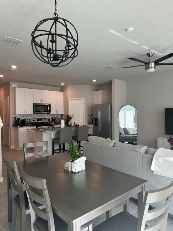 property at 5649 Mentmore Dr