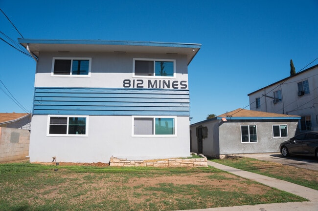 812 W Mines Ave in Montebello, CA - Building Photo - Building Photo