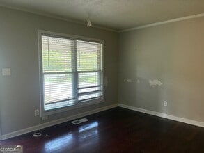 8145 Attleboro Dr in Jonesboro, GA - Building Photo - Building Photo