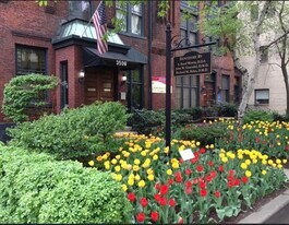 3506 5th Ave, Unit Apt. #2 in Pittsburgh, PA - Building Photo