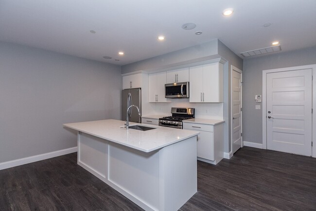 11 Minot St in Boston, MA - Building Photo - Building Photo