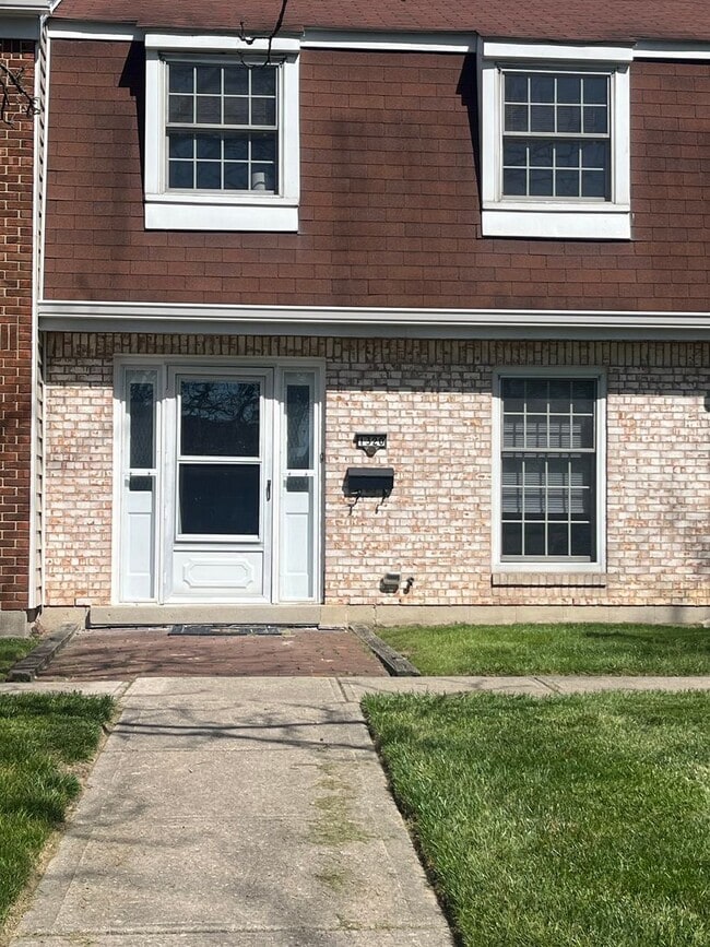 property at 1320 Rona Village Blvd