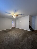 124 Ballygar St, Unit E in Clarksville, TN - Building Photo