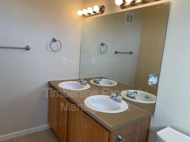 6315 Andersen Mills Heights-Unit -207 in Colorado Springs, CO - Building Photo - Building Photo