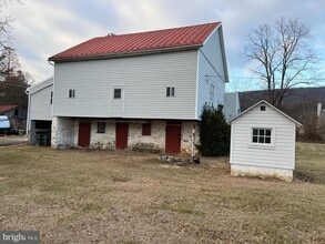 317 Machamer Rd in Douglassville, PA - Building Photo - Building Photo