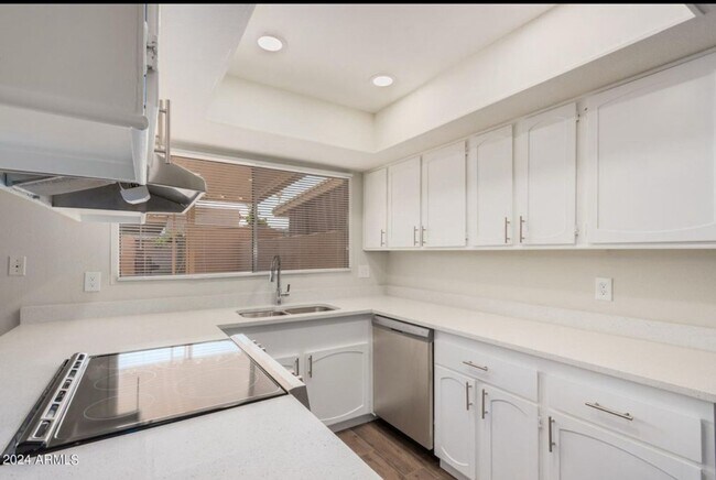 8412 N 32nd Ave in Phoenix, AZ - Building Photo - Building Photo