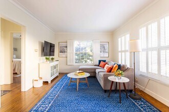 1290 Devon Ave, Unit 1290 in Los Angeles, CA - Building Photo - Building Photo