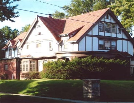 2610 Frederick Ave in St. Joseph, MO - Foto de edificio