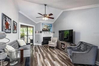 8607 Fancy Finch Dr in Tampa, FL - Building Photo - Building Photo