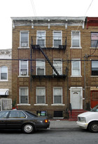 704 Cleveland St Apartments