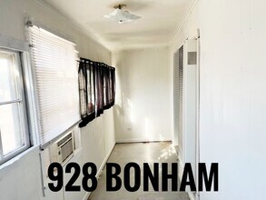 928 S Bonham St in Amarillo, TX - Building Photo - Building Photo
