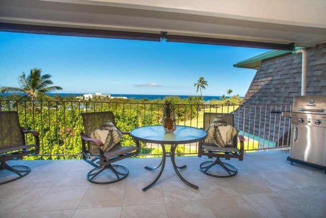 78-6920-7030 Alii Dr in Kailua Kona, HI - Building Photo - Building Photo