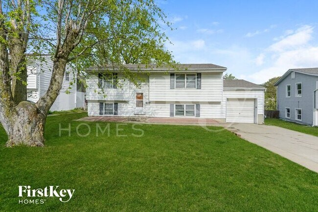 property at 4842 N Tullis Ave