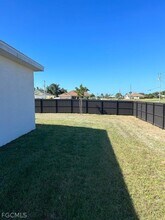 3626 NE 19th Ave in Cape Coral, FL - Building Photo - Building Photo