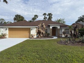11 White Oak Ln in Palm Coast, FL - Building Photo