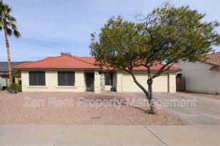 5802 E Enrose St in Mesa, AZ - Building Photo