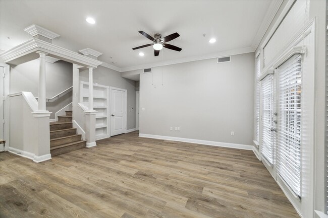 5353 Memorial Dr in Houston, TX - Foto de edificio - Building Photo