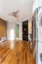16 E 116th St, Unit 2B in New York, NY - Building Photo - Building Photo