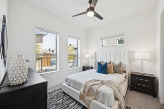 The Grove at La Frontera in Arlington, TX - Building Photo - Building Photo