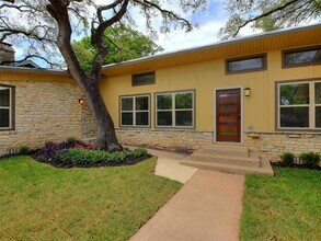 11800 Tedford St in Austin, TX - Building Photo - Building Photo