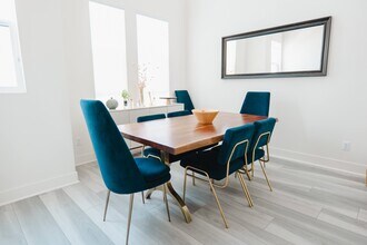 688 Malibu in Costa Mesa, CA - Building Photo - Building Photo