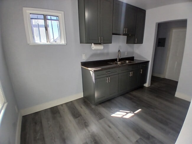 8641 1/2 S Hoover St, Unit half hoover