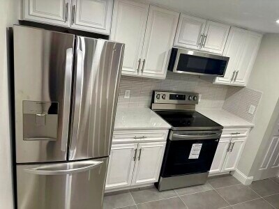 165 Cottage St, Unit 510 in Chelsea, MA - Building Photo
