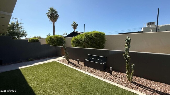 3150 E Glenrosa Ave in Phoenix, AZ - Building Photo - Building Photo